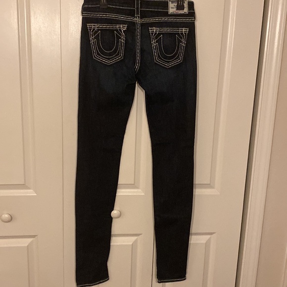 Like new True Religion jean dark blue size 28 super long - Picture 4 of 4
